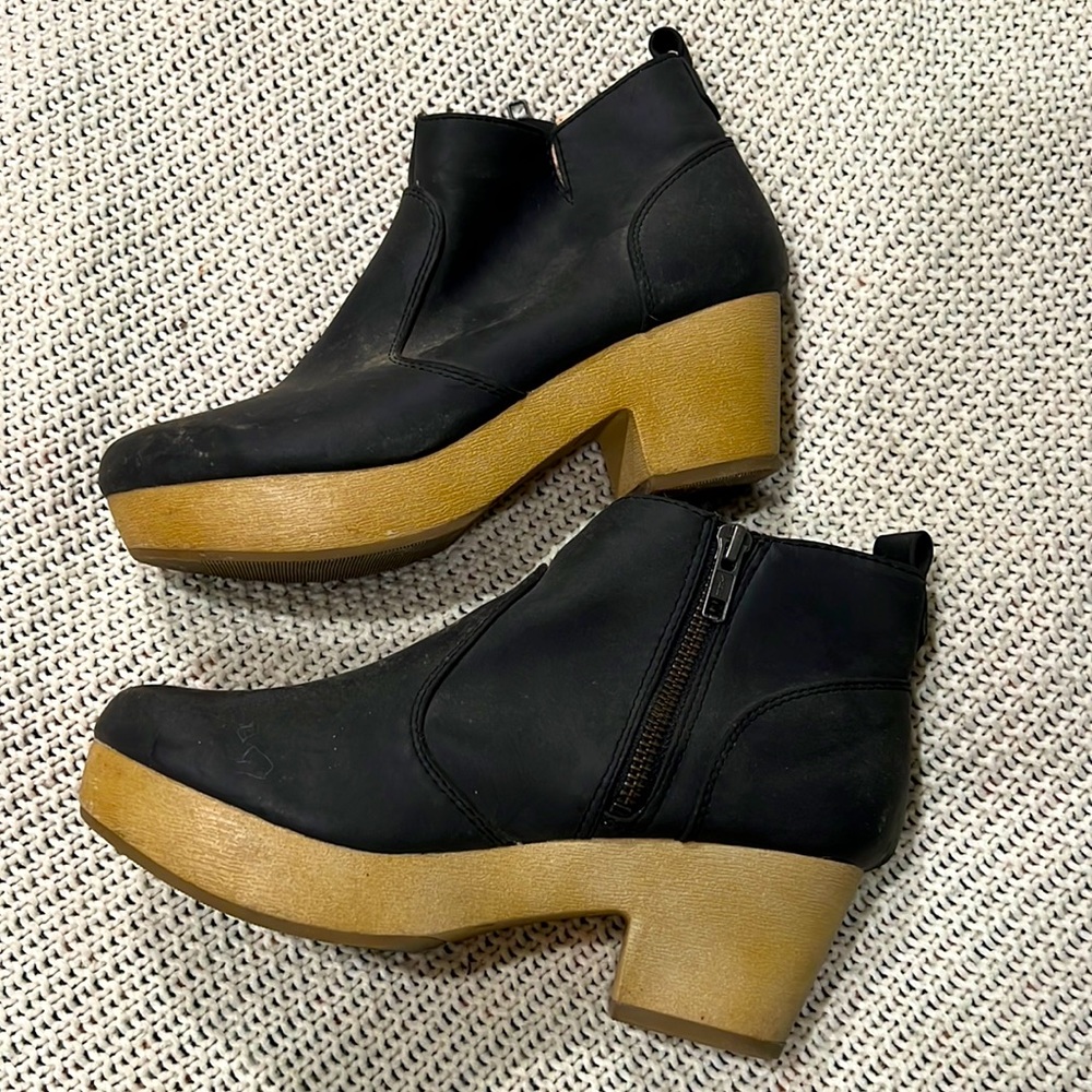 Heeled ankle boots